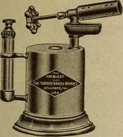 An illustration from Accessoires pour automobiles, catalogue no. 1, 1914 (1914)