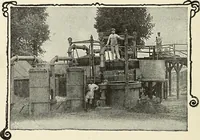Picture 90 of 205 from Airships past and present, together with chapters on the use of balloons in connection with meteorology, photography and the carrier pigeon (1908), leaf 173