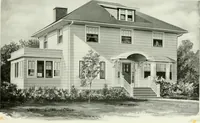 An illustration from Aladdin homes : "built in a day" Catalog no. 32 (1919)
