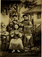 Picture 25 of 37 from Album chinois : ce petit album est destiné à faire connaître les véritables costumes des habitants du Céleste Empire ... : on a réuni aussi les portraits des missionnaires de la Compagnie de Jésus .. (1860), leaf 58