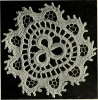 An illustration from Album de guipure d'Irlande (1900)