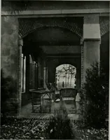 An illustration from American country houses of to-day; an illustrated account of some excellent houses built and gardens planted during the last few years, showing unmistakable influence of the modern trend in ideals architectural (1915)