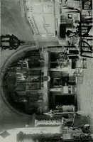 An illustration from American country houses of to-day; an illustrated account of some excellent houses built and gardens planted during the last few years, showing unmistakable influence of the modern trend in ideals architectural (1915)