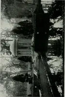 An illustration from American country houses of to-day; an illustrated account of some excellent houses built and gardens planted during the last few years, showing unmistakable influence of the modern trend in ideals architectural (1915)