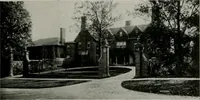 An illustration from American country houses of to-day; an illustrated account of some excellent houses built and gardens planted during the last few years, showing unmistakable influence of the modern trend in ideals architectural (1915)