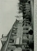 An illustration from American country houses of to-day; an illustrated account of some excellent houses built and gardens planted during the last few years, showing unmistakable influence of the modern trend in ideals architectural (1915)