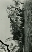 An illustration from American country houses of to-day; an illustrated account of some excellent houses built and gardens planted during the last few years, showing unmistakable influence of the modern trend in ideals architectural (1915)