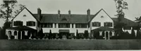 An illustration from American country houses of to-day; an illustrated account of some excellent houses built and gardens planted during the last few years, showing unmistakable influence of the modern trend in ideals architectural (1915)