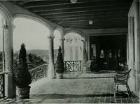 An illustration from American country houses of to-day; an illustrated account of some excellent houses built and gardens planted during the last few years, showing unmistakable influence of the modern trend in ideals architectural (1915)