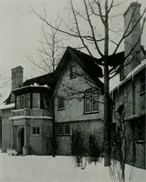 An illustration from American country houses of to-day; an illustrated account of some excellent houses built and gardens planted during the last few years, showing unmistakable influence of the modern trend in ideals architectural (1915)