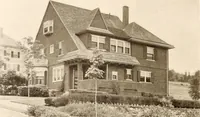Picture 59 of 926 from American homes and gardens (1905), leaf 33