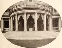 An illustration from American homes and gardens (1905)