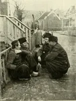 Picture 104 of 128 from Amsterdam et Harlem (1913), leaf 126