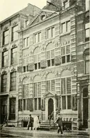 An illustration from Amsterdam et Harlem (1913)