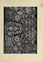 An illustration from Antiche trine italiane : trine ad ago (1908)
