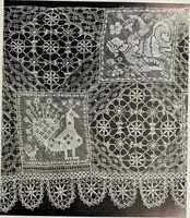 An illustration from Antiche trine italiane : trine ad ago (1908)