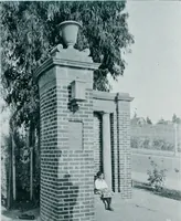Picture 238 of 325 from The architect (1915), leaf 199