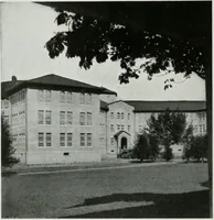 An illustration from Architect and engineer (1905)