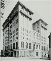 An illustration from The Architect & engineer of California and the Pacific Coast (1905)