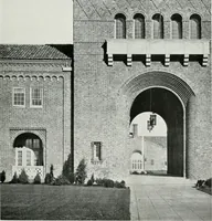 Picture 198 of 352 from Architect and engineer (1905), leaf 270