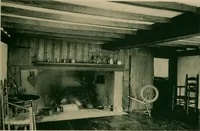 An illustration from An architectural monograph devoted to a comparative study of a group of early American doorways, Part Two: Porches (1921)
