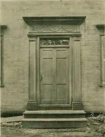 An illustration from An architectural monograph on colonial architecture in Vermont, (1918)