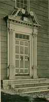An illustration from An architectural monograph devoted to a comparative study of a group of early American doorways, (1921)