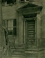 An illustration from An architectural monograph devoted to a comparative study of a group of early American doorways, (1921)