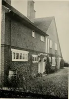 Picture 19 of 81 from Architectural styles for country houses: the characteristics and merits of various types of architecture as set forth by enthusiastic advocates (1912), leaf 50
