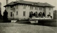 An illustration from Architectural styles for country houses: the characteristics and merits of various types of architecture as set forth by enthusiastic advocates (1912)