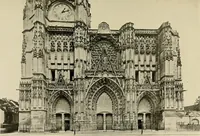 An illustration from Medieval architecture, its origins and development, with lists of monuments and bibliographies (1909)