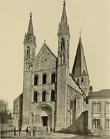 An illustration from Medieval architecture, its origins and development, with lists of monuments and bibliographies (1909)