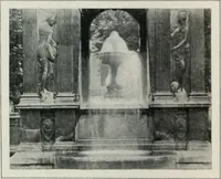 An illustration from Art in France (1911)