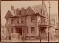 An illustration from Artistic modern homes : book number two. (1902)