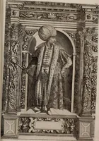 An illustration from Augustissimorum imperatorum, serenissimorum regum, atque archiducum, illustrissimorum principum, necnon comitum, baronum, nobilium, aliorumq[ue] clarissimorum virorum, qui aut ipsi cum imperio bellorum duces fuerunt, aut in iisdem præfecturis insignioribus laudabiliter functi sunt, verissimæ imagines, & rerum ab ipsis domi, forisq[ue] gestarum succinctæ descriptiones. Quorum arma, aut integra, aut horum partes, quibus induti, vsique aduersus hostem heroica facinora patrarunt, aut quorum auspiciis tàm prospera quàm aduersa fortuna res magnæ gestæ sunt, à serenissimo principe Ferdinando, archiduce Austriæ, duce Burgundiæ, comte Habspurgi & Tyrolis &c. ex omnibus ferè orbis terrarum prouinciis partim conquista, partim ab illorum hæredibus & successoribus transmissa, in celebri Ambrosianæ arcis armamentario, à sua serenitate non procul ciutate Oenipontana extructo, conspiciuntur (1601)