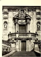 An illustration from Baroque architecture and sculpture in Italy (1912)