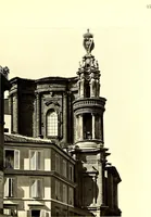 An illustration from Baroque architecture and sculpture in Italy (1912)