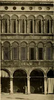 Picture 132 of 468 from Baukunst und dekorative plastik der frührenaissance in Italien (1920), leaf 117