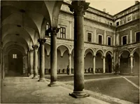 Picture 186 of 468 from Baukunst und dekorative plastik der frührenaissance in Italien (1920), leaf 154