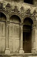 Picture 300 of 468 from Baukunst und dekorative plastik der frührenaissance in Italien (1920), leaf 230