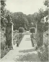 Picture 97 of 174 from Beautiful gardens in America (1915), leaf 232