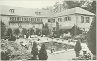 Picture 143 of 174 from Beautiful gardens in America (1915), leaf 330