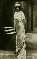 An illustration from Bekleidungskunst und Mode (1918)