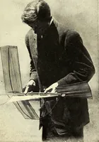 An illustration from The boys' book of model aeroplanes : how to build and fly them : with the story of the evolution of the flying machine (1912)