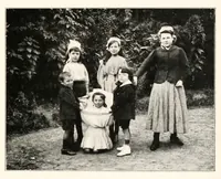 An illustration from Breton singing games (1910)