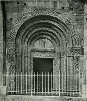 An illustration from Byzantine and Romanesque architecture (1920)