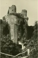An illustration from The castles of England, their story and structure (1896)