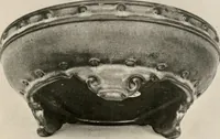An illustration from Catalogue of an exhibition of early Chinese pottery and sculpture (1916)