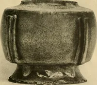 An illustration from Catalogue of an exhibition of early Chinese pottery and sculpture (1916)