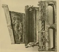 An illustration from Catalogue of an exhibition of early Chinese pottery and sculpture (1916)